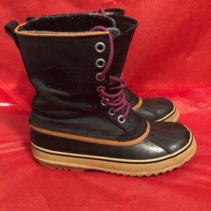 Sorel hiking boots winter boots rain boots snow ❄️